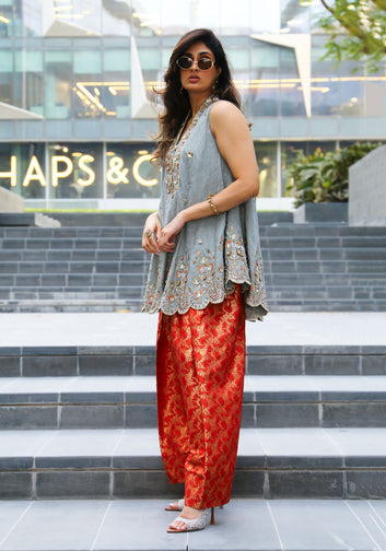 Porcelain Grey Jamawar Embellished Bias Cut Tunic With Trouser