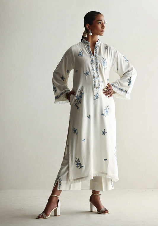 Blue Rose - Ivory