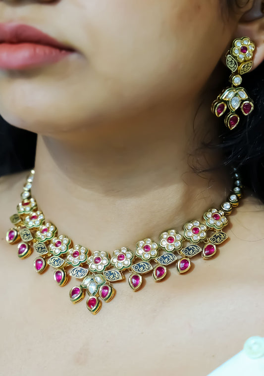 Necklace Set - Gold and ruby set in kundan with matching matha tikka