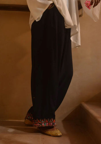 Gulabo - Jugnu - Bosky Lawn Pants