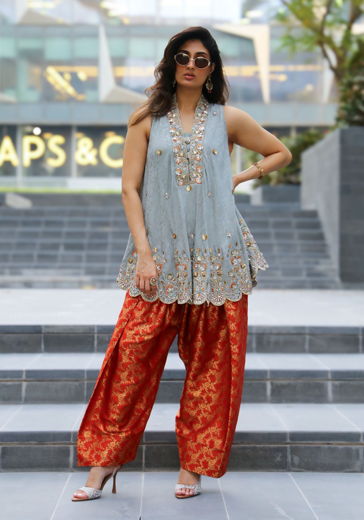 Porcelain Grey Jamawar Embellished Bias Cut Tunic With Trouser