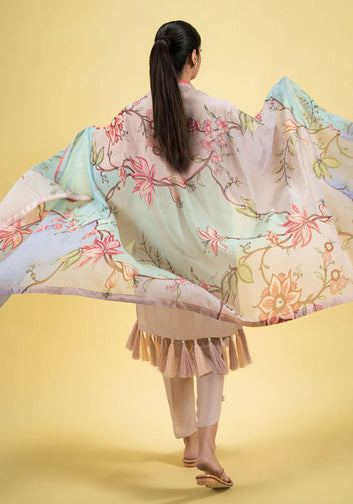 Flowy Charm
