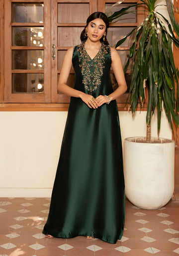 Minara with Sleeves