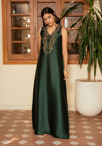 Minara with Sleeves