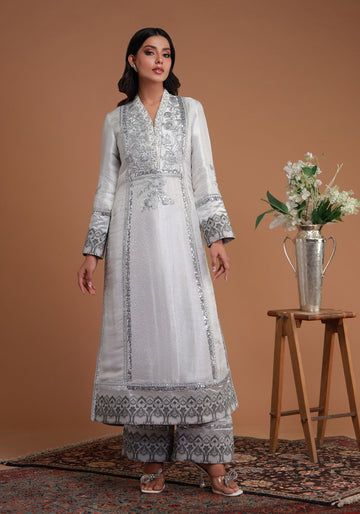 Embroidered Traditional Silver-Toned Kameez