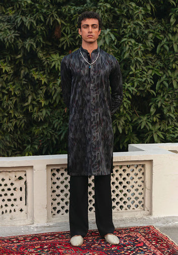 'Akbar' Kurta Pajama