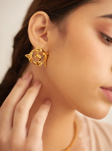 O.H. V Mini Studs Earrings