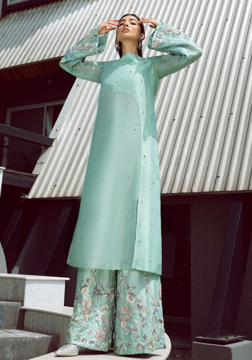 Felicia Tiffany Blue